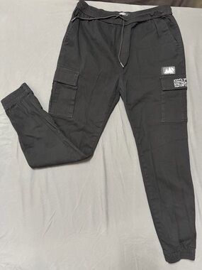 Brooklyn Cloth Black Men's Cargo Joggers with Utility Pockets